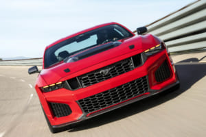 物理法則への挑戦。フォード「マスタング・ダークホースSC」詳報──スーパーカー「GTD」が逆採用した空力技術の正体