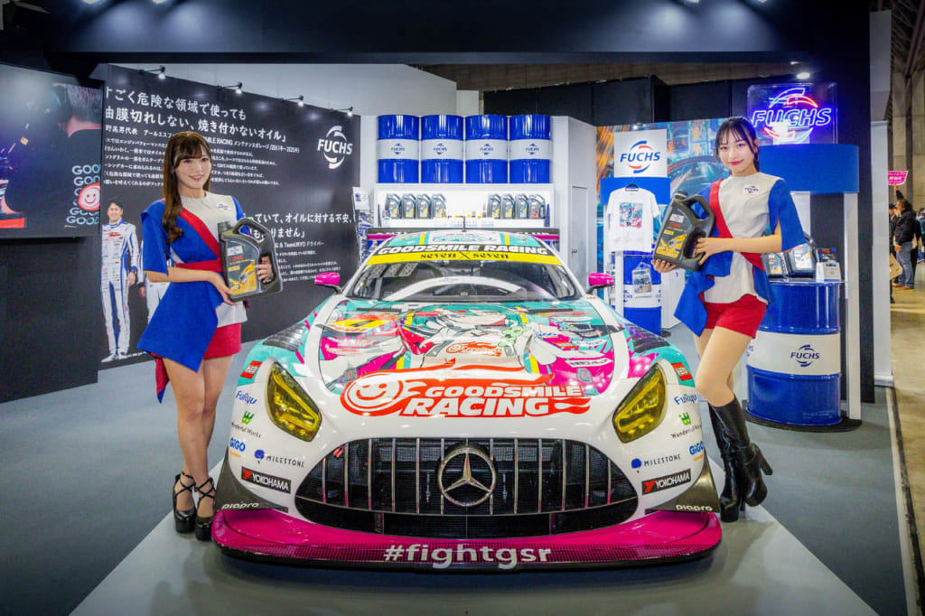 東京オートサロン2026に初出店したフックスジャパン（FUCHS JAPAN）のブース。