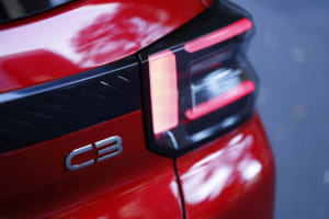 シトロエンC3 マックス ハイブリッド