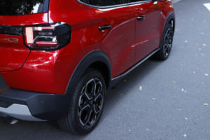 シトロエンC3 マックス ハイブリッド