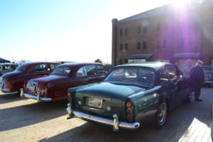 ベントレーの「S3コンチネンタル」2台。同一モデルながら、ボディはまったくの別もの。