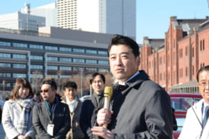 地元選出の参議院議員氏は、なかなかのクルマ好きのご様子。