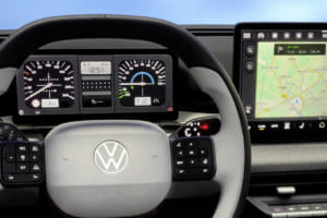 VWが“タッチ偏重”に終止符。新型「ID.ポロ」の物理スイッチ復権と「ゴルフ1」モードの真意