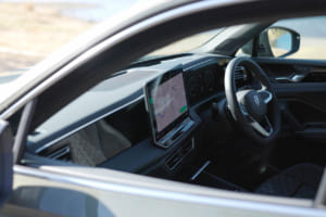 フォルクスワーゲン・ティグアン TDI 4モーション Rライン：純正インフォテイメントシステム「Discover Pro Max」は大幅な進化を遂げた。15インチの大画面を採用し、エアコンやサスペンションセッティングなどの操作系も、画面上で設定できる。