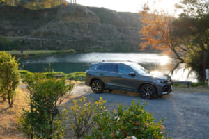 フォルクスワーゲン・ティグアン TDI 4モーション Rライン：えびの市の北東にある湧水池「陣の池」。大小２つの池があり、水底までくっきりと見えるほど透明度の高い水質を誇る。