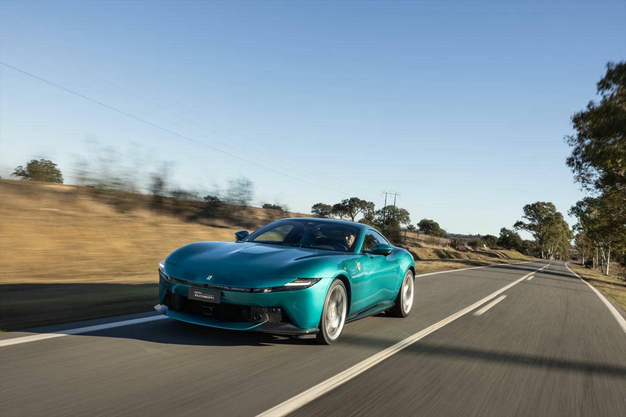 【試乗】ローマとは「乗り味」が別物！ フェラーリ・アマルフィが新V8とバイ・ワイヤで導く、甘美なしなやかさ