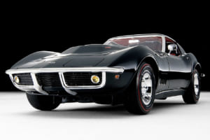 レベル製1/25スケール・プラモデル「’68コルベットL-88」＋「’69コルベット・クーペ」