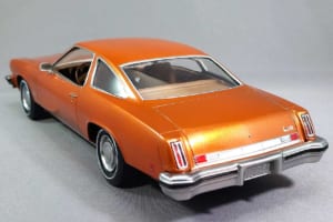ジョーハン製1/25スケール・プラモデル「オールズモビル・カットラス」