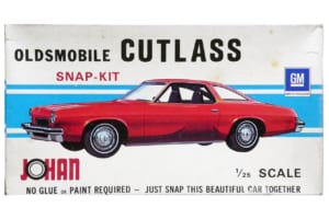 ジョーハン製1/25スケール・プラモデル「オールズモビル・カットラス」