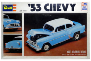 レベル製1/25スケール・プラモデル「’53シェビー」