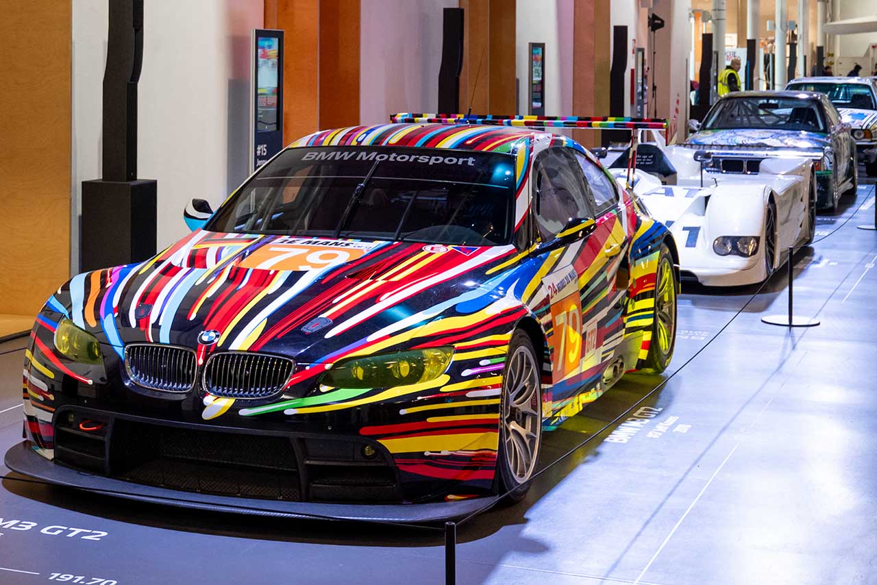 ル・マンを駆けたウォーホルらの傑作。BMWアート・カー、パリ「レトロモビル」に集結【画像30枚】