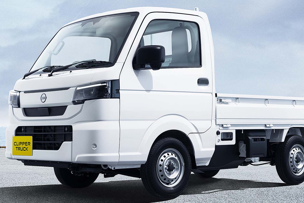 現場で際立つ“鋭い表情”。日産「クリッパートラック」が大幅改良、モスグレーとデジタルメーターで現代的に