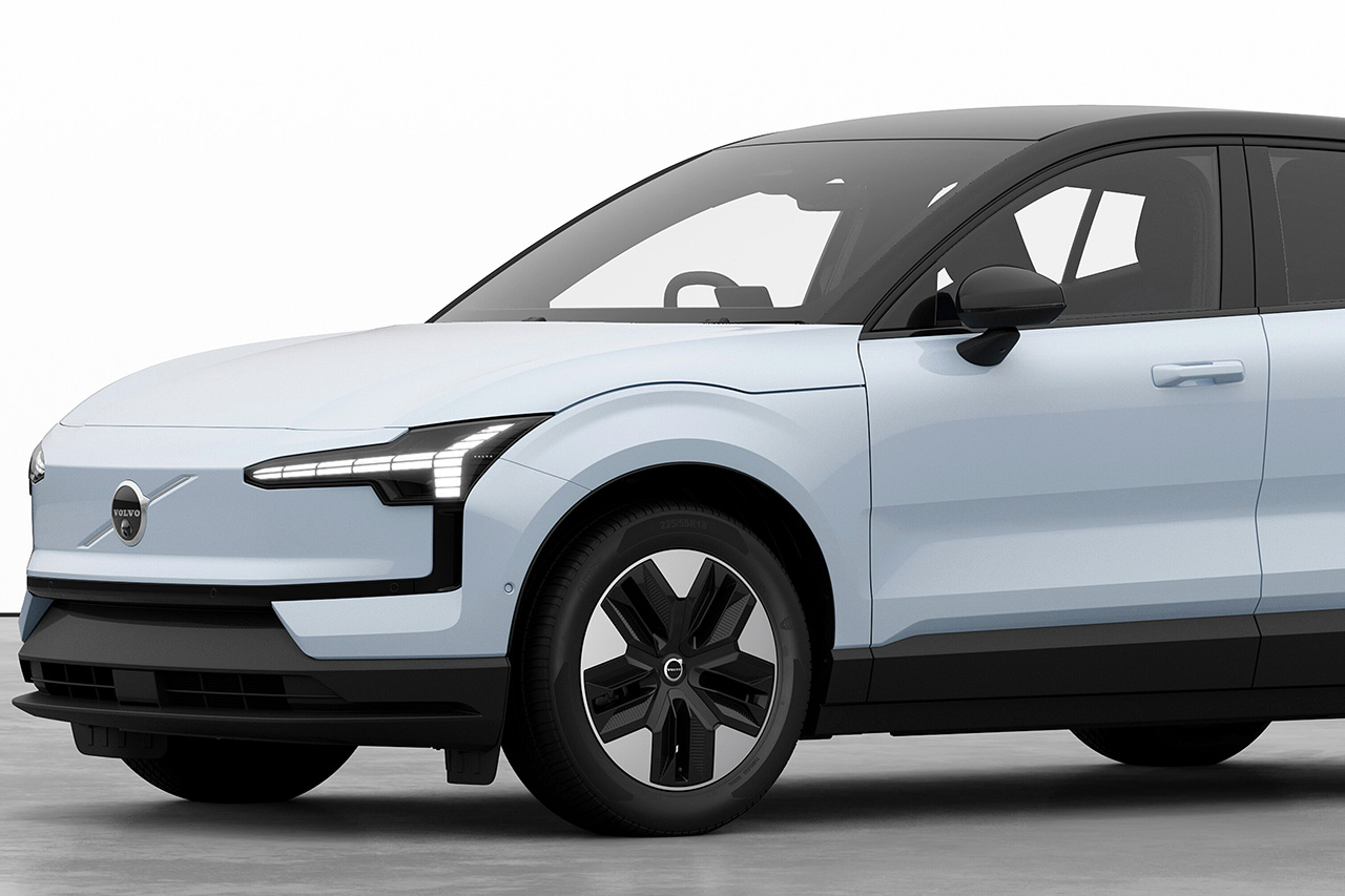 冬のドライブも快適に！ボルボ「EX30」に初の特別仕様車、快適装備マシマシで「お買い得」なその中身とは？