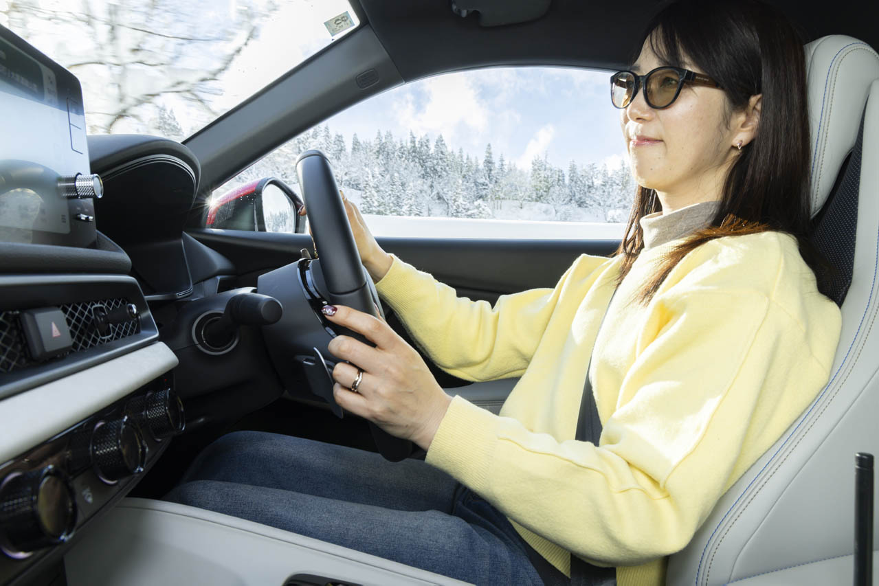 オトナ女子旅のテスターは、カーライフジャーナリストのまるも亜希子氏。