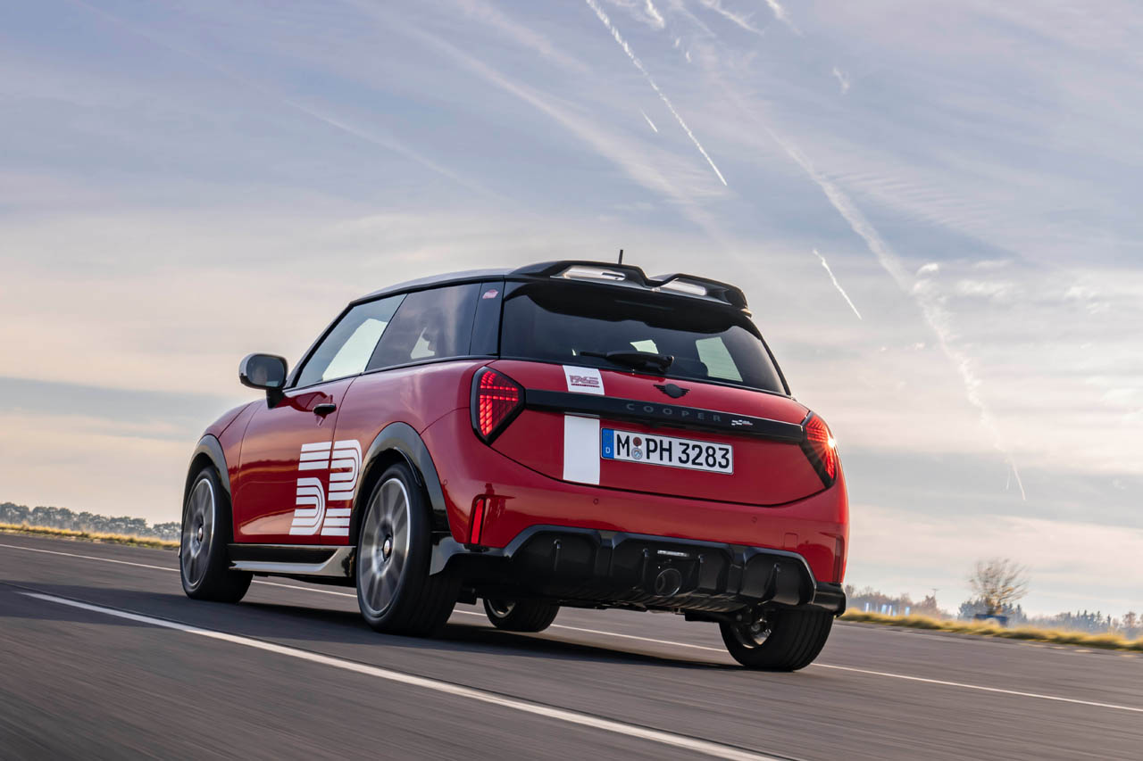 写真29枚】MINI「1965ビクトリーエディション」発表。モンテカルロの