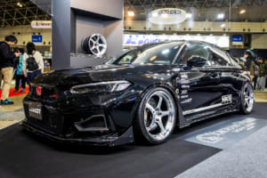 アドバン・レーシング GT BEYOND-R（10.0J×19インチ）を装着した、HKSのホンダ・シビック・タイプR