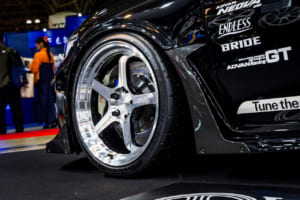 アドバン・レーシング GT BEYOND-R（10.0J×19インチ）を装着した、HKSのホンダ・シビック・タイプR