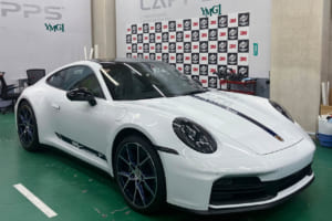 BEFORE：ポルシェ911カレラT（992）の施工前。