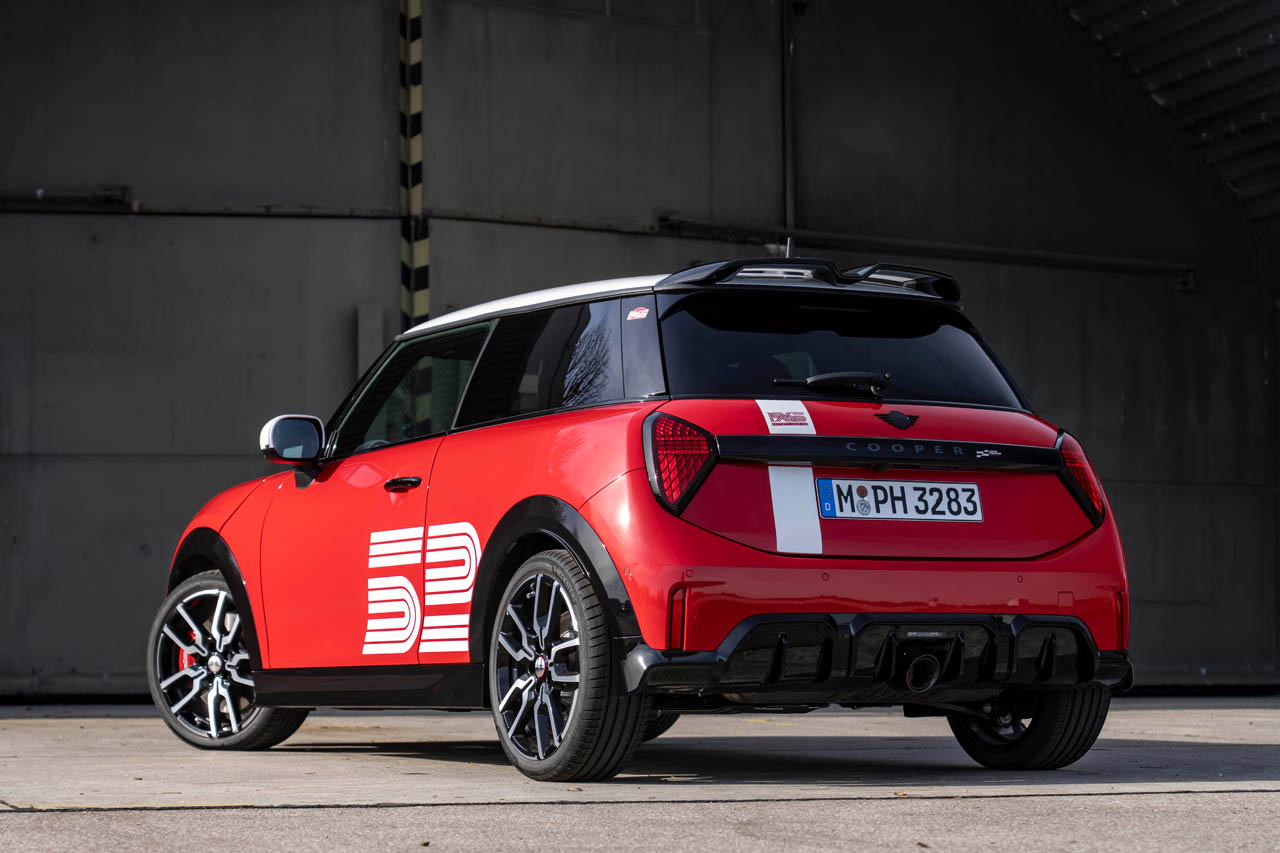 写真29枚】MINI「1965ビクトリーエディション」発表。モンテカルロの