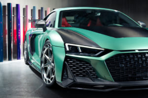 カーラッピングのように多彩なカラーチェンジが可能な「カラープロテクションフィルム」。