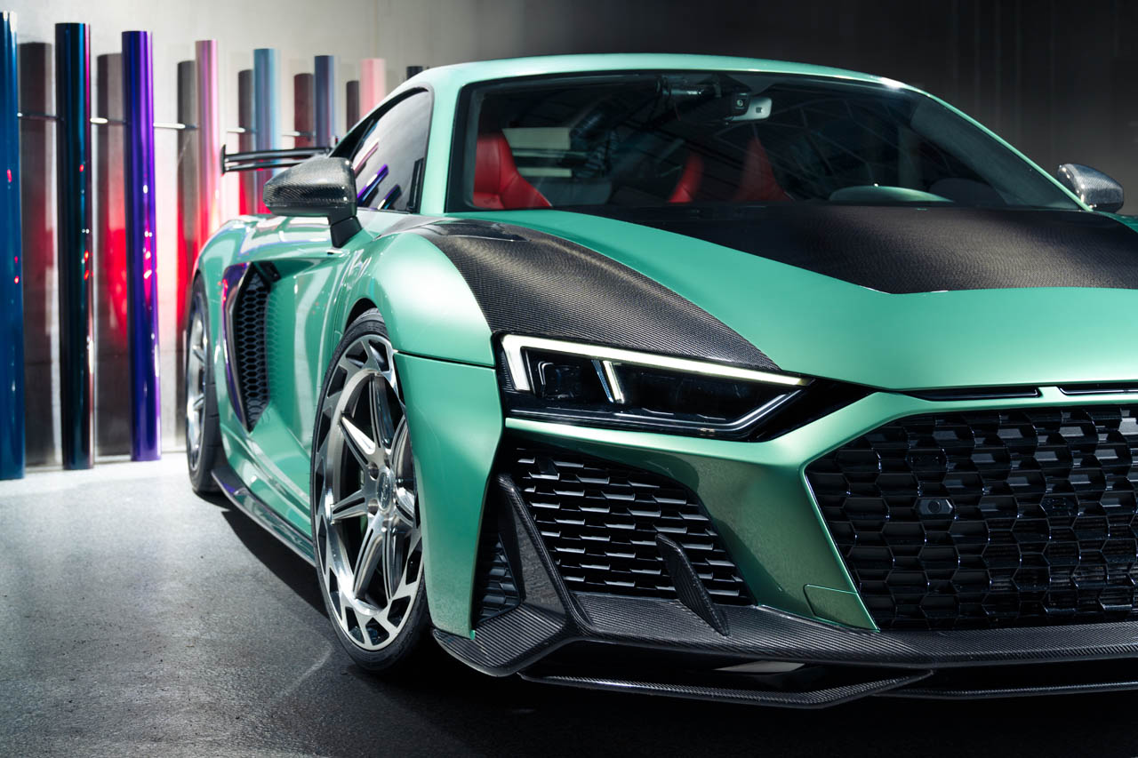 カーラッピングのように多彩なカラーチェンジが可能な「カラープロテクションフィルム」。