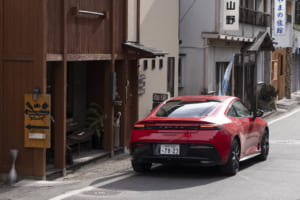 ホンダ・プレリュード：なめらかな加速フィールは、街中のストップ＆ゴーも扱いやすい。