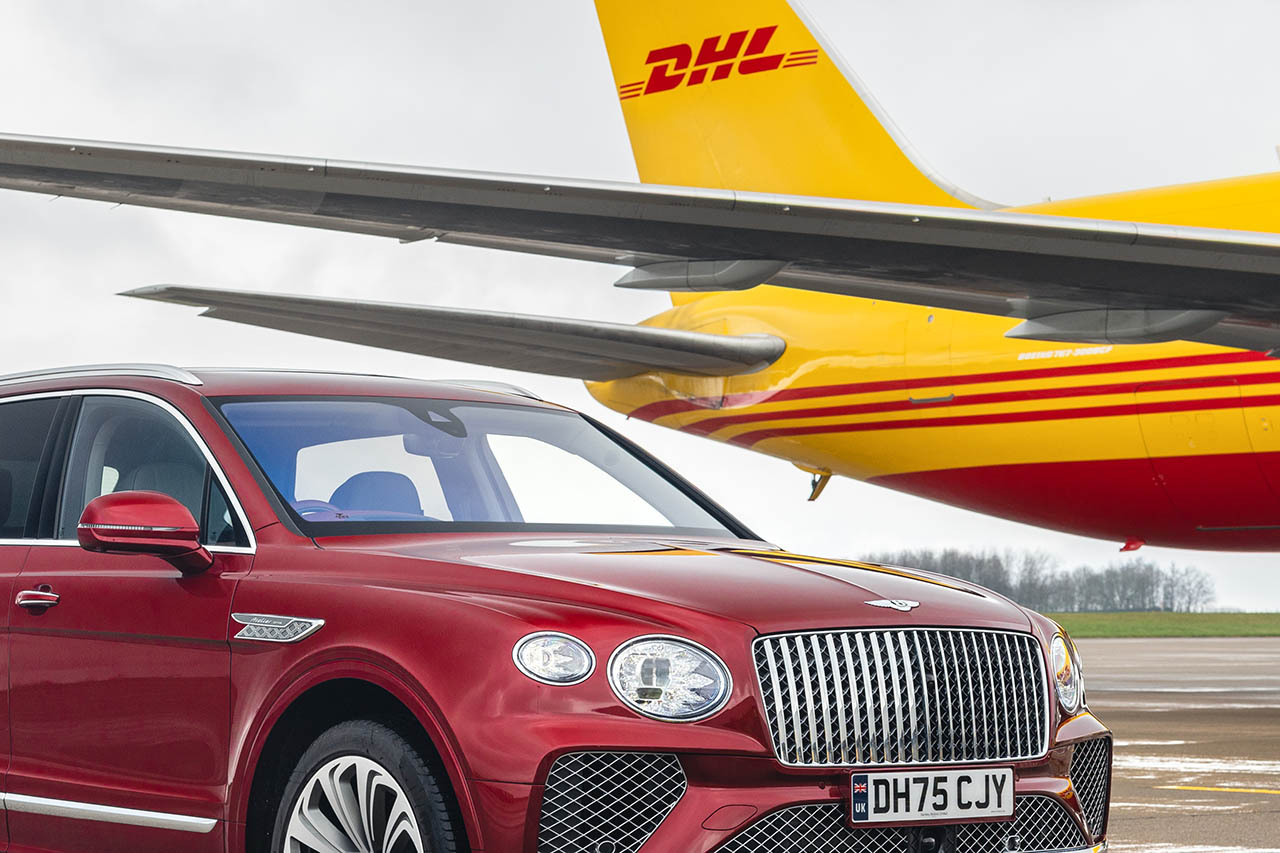 ラグジュアリーの真価は物流に宿る。ベントレー、空輸の「100％SAF化」が示す次世代の流儀