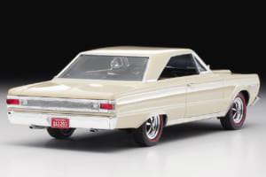 レベル製1/25スケール・プラモデル「’67プリマスGTXヘミ」