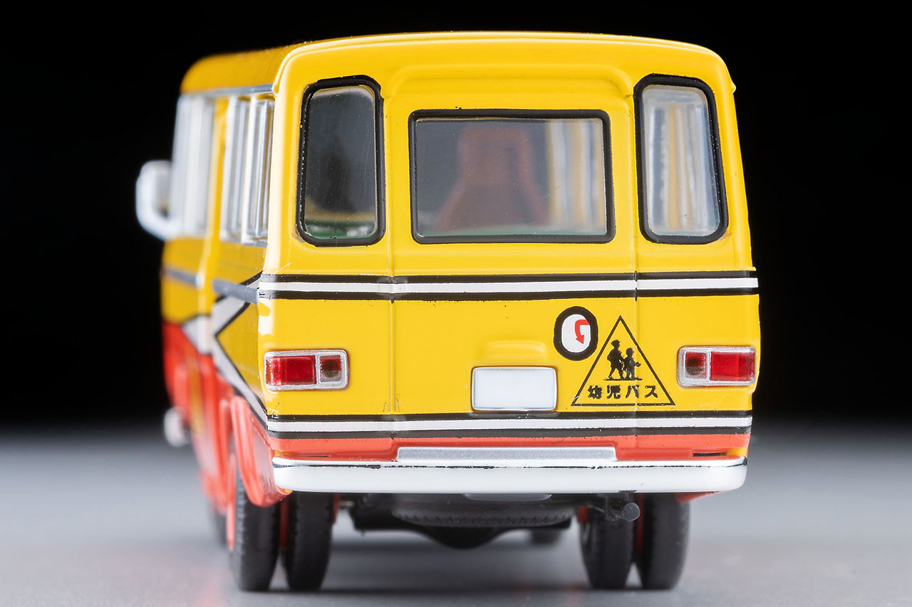 昭和の通園風景が卓上に。日産シビリアン幼稚園バス・トミーテック製1