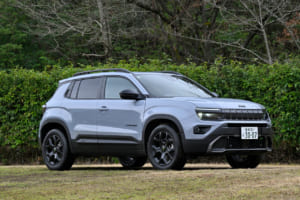 ジープ・アベンジャー 4xeハイブリッド