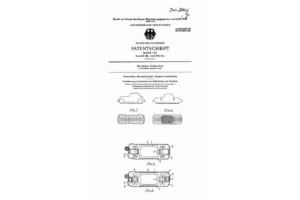 ベラ・バレニーが1951年、「前後衝撃吸収式構造」と「頑丈なパッセンジャーセル構造」の特許を取得。写真は1951年にベラ・バレニーが取得した安全ボディの特許書。