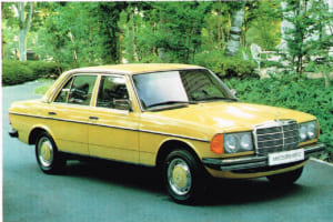 筆者は現役時代、毎朝メルセデス・ベンツの店用車や日本仕様のカタログ撮影車を手で洗車。尖った部分で手を傷つけた経験はなかった。写真は日本仕様のW123セダン。