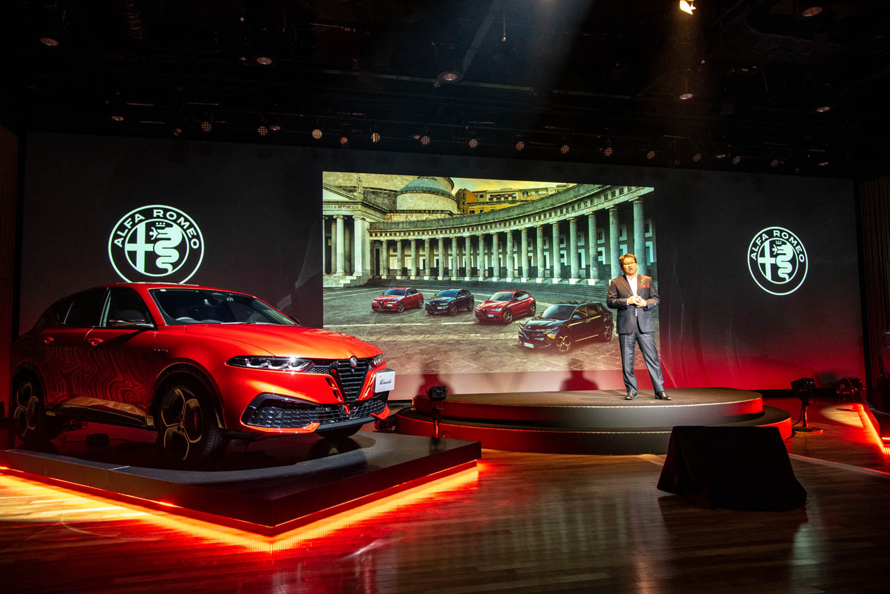 新型アルファ・ロメオ・トナーレ プレス発表会の様子
