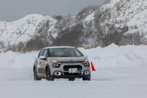 今回唯一のフランス車だったシトロエンC3。