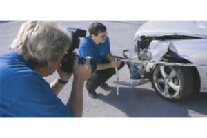 1969年には、実際の事故現場に急行して被害状況を調査し、事故原因を分析・研究する事故調査活動が開始された。