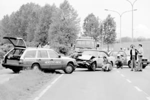 1969年には、実際の事故現場に急行して被害状況を調査し、事故原因を分析・研究する事故調査活動が開始された。