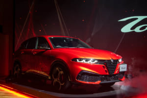 新型アルファ・ロメオ・トナーレ