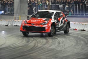 狂騒のナイトパーティ！ F1、WRCカー、JDMが横浜に集結した「Red Bull Tokyo Drift 2026」【写真97枚】