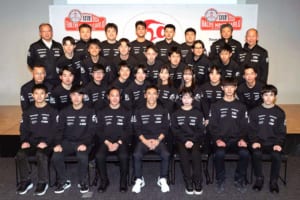 「クルマは絶対直します！」佐藤琢磨も驚嘆した学生たちの「初代シビック」激走。次なる舞台はスーパーカブでの日本縦断へ