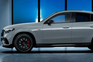 【150台限定】メルセデスAMG GLC 43に特別仕様。F1直系の心臓とカーボンの凄みを宿す「エディションナイトカーボン」