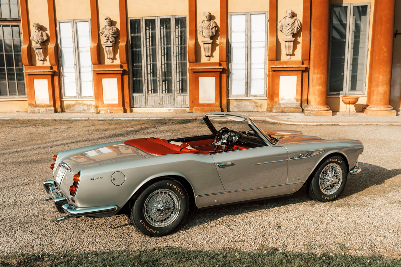 マセラティ・オープンの原点が蘇る。「クラシケ」100台目の認証は幻の「3500GT ヴィニャーレ・コンバーチブル」プロトタイプ