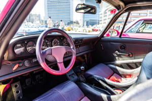 1992年式ポルシェ911カレラRS N/GT：コンビのステアリングはオリジナル。