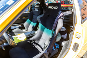 1990年式ポルシェ944ターボ：シートはレカロに変更。