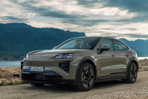 ポルシェ・カイエン・ターボ・クーペ・エレクトリック