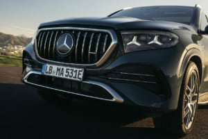 システム出力585psのPHEVを新設定。新型「メルセデスAMG GLE 53」が宿すエコと狂気の二面性