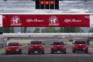 ジュリアやトナーレの限界を試す。アルファ・ロメオが伊で開講する「大人のサーキット道場」とは？