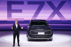中国市場の嗜好とアウディの走りは両立するか。専用ブランドが提示するフル電動SUV『E7X』の真価