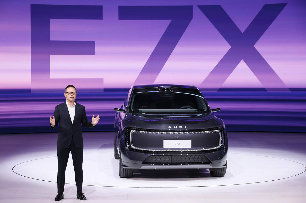 中国市場の嗜好とアウディの走りは両立するか。専用ブランドが提示するフル電動SUV『E7X』の真価