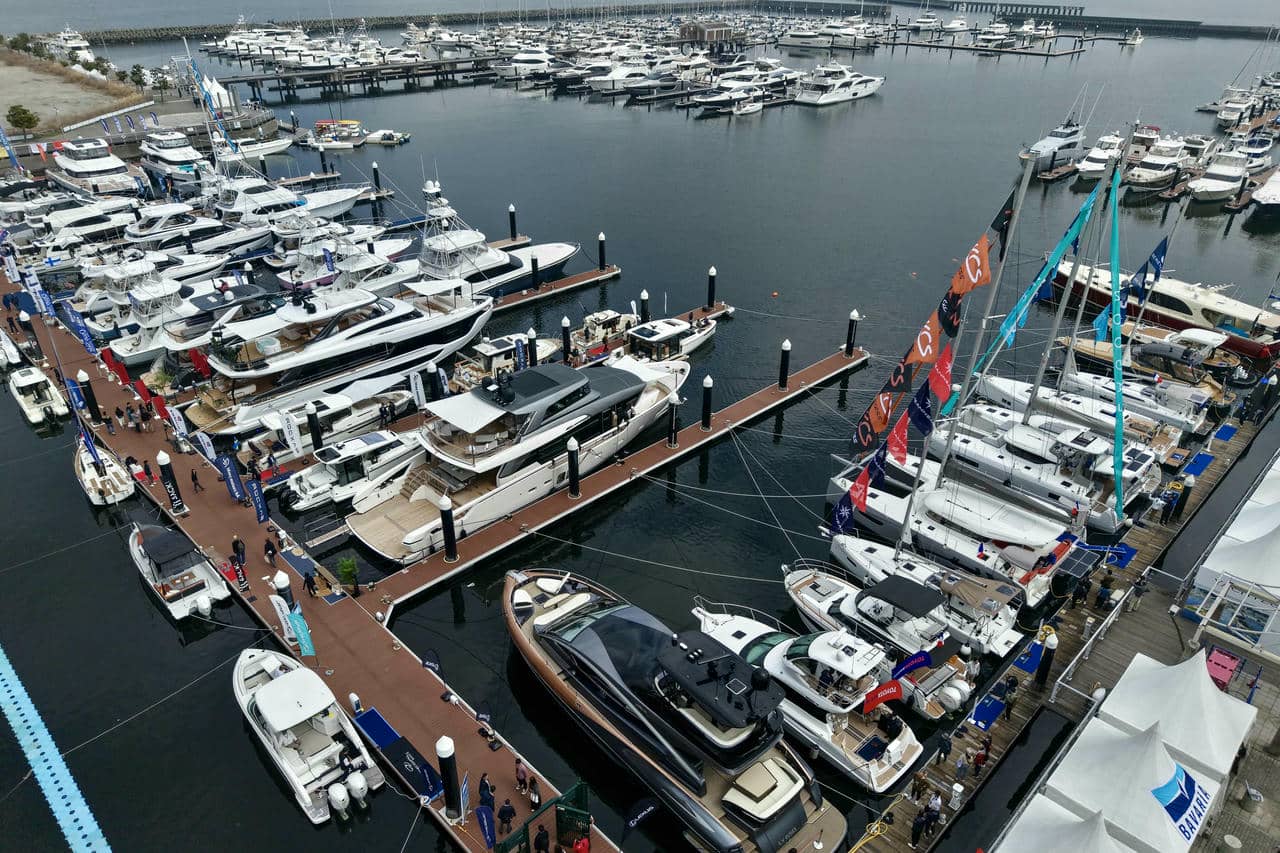 “海のSクラス”と呼ぶべき圧倒的余裕。日本ボート・オブ・ザ・イヤー2025大賞「AZIMUT FLY62」の真価【木下隆之コラム】《LE VOLANT LAB》