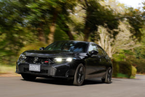 【先行試乗】「CVT嫌い」にこそ薦めたい。ホンダ新型「シビック e:HEV RS」が魅せる仮想有段の痛快スポーツ体験